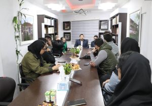 مطالبه‌گری نقطه مقابل سیاه‌نمایی است | فرصت خدمت صادقانه محدود و کوتاه است