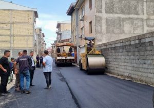 عملیات آسفالت معابر منطقه حمیدیان رشت آغاز شد